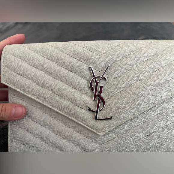 SOLD - AUTHENTIC YSL CLASSIC CASSANDRE CHAIN WALLET IN GRAIN DE POUDRE LEATHER - Picture 4 of 13